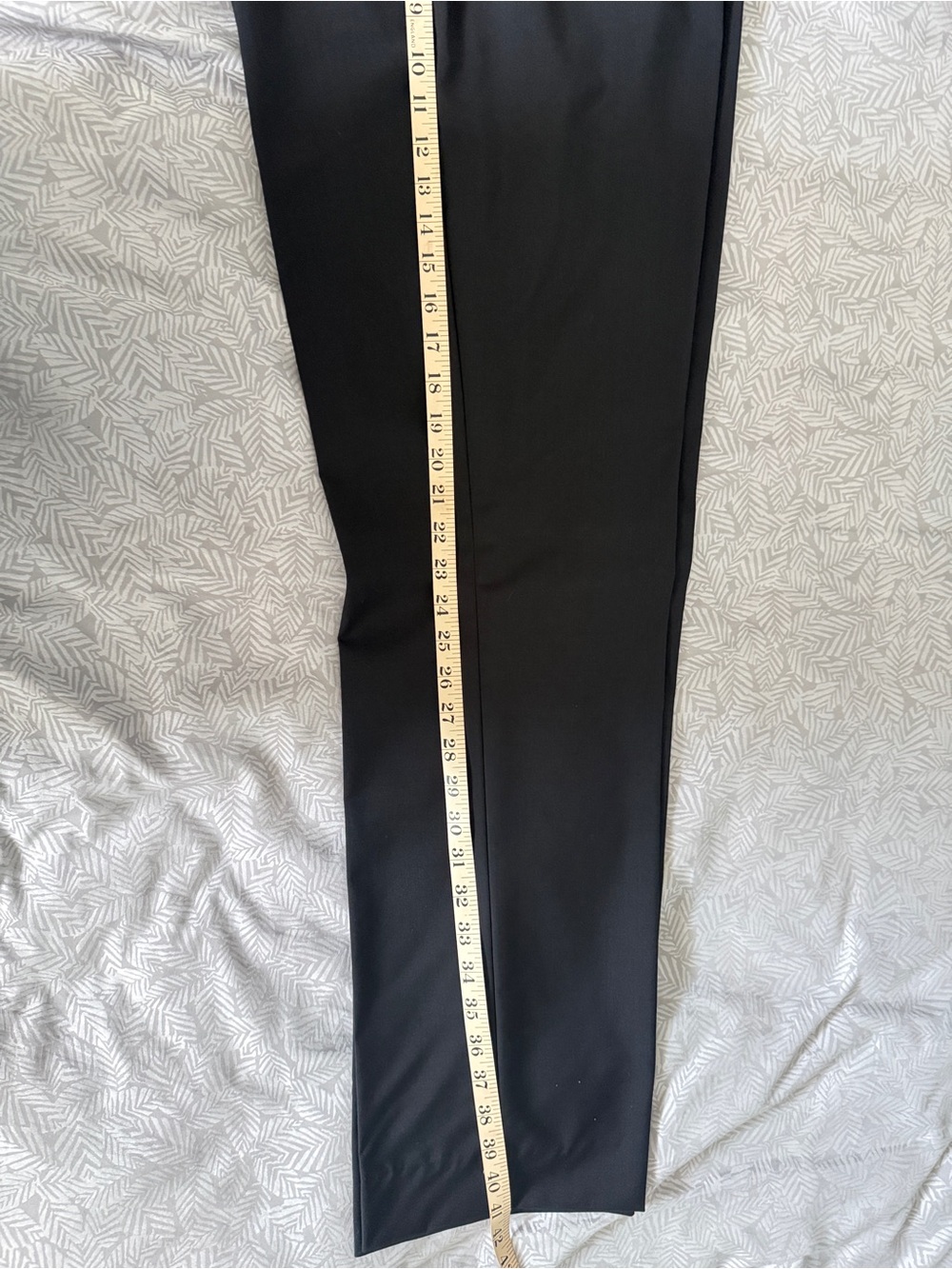 Hugo Boss Black Two-Piece Men's Suit - Picture 6 of 7